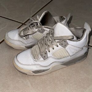 Nike White Cement 4’s